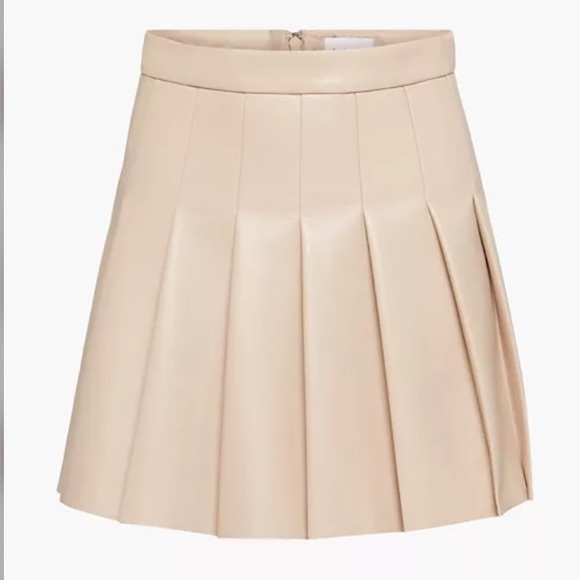 ARITZIA Sunday Best Vegan Leather Olive Mini Skirt size 8 - Picture 1 of 10